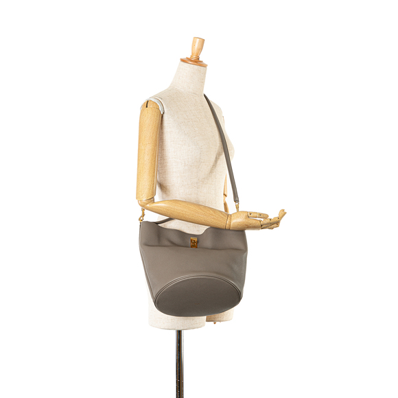 Pre-Loved Celine Supple Grained Calfskin Bucket 16 - Picture 8 of 9